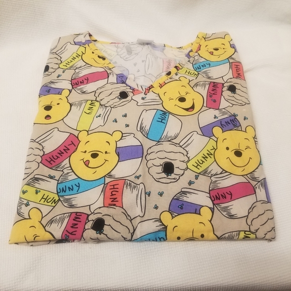 Disney Winie The Pooh Bear Scrub Top - Picture 6 of 7